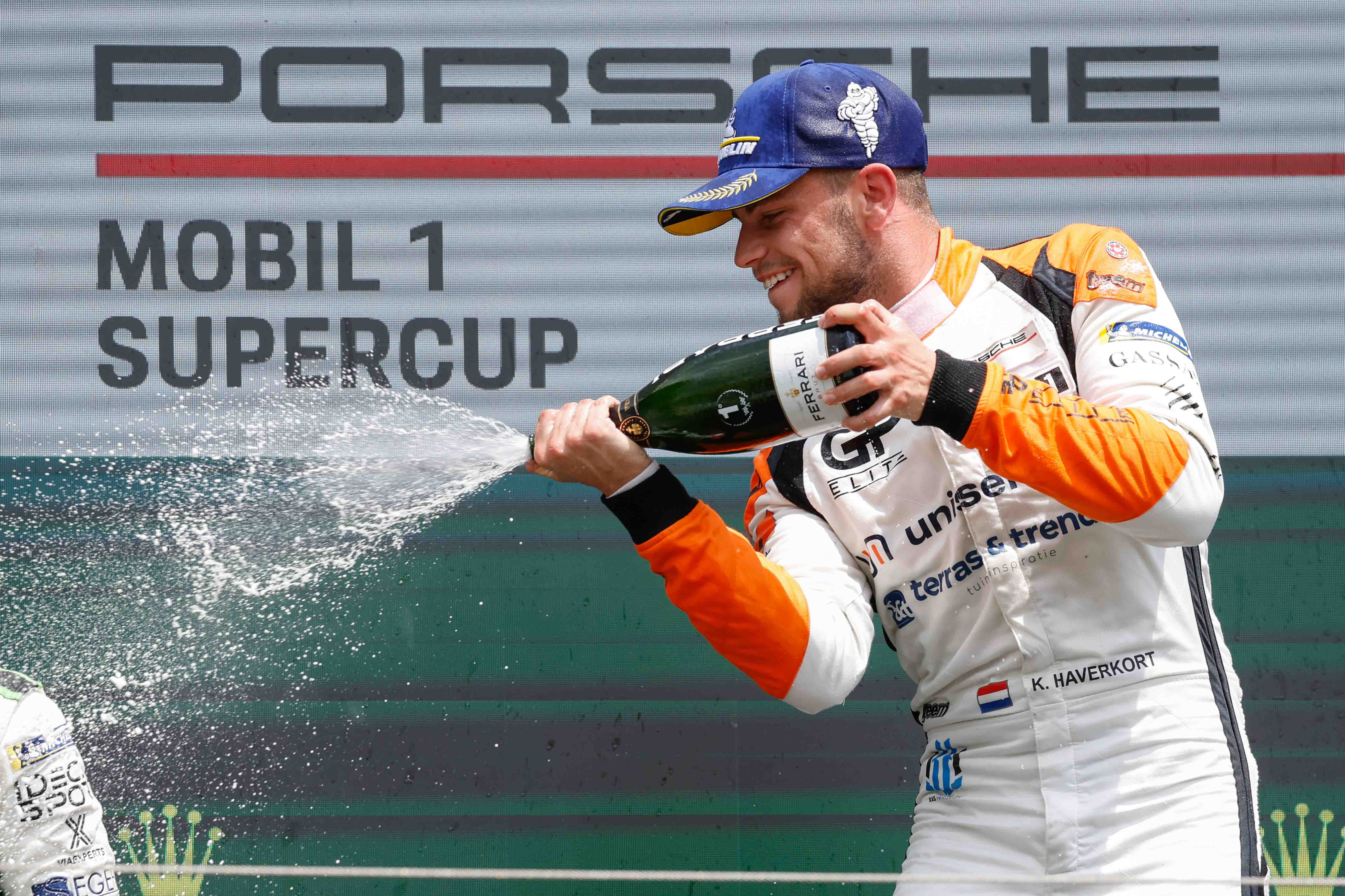 Team GP Elite - Porsche Mobil 1 Supercup