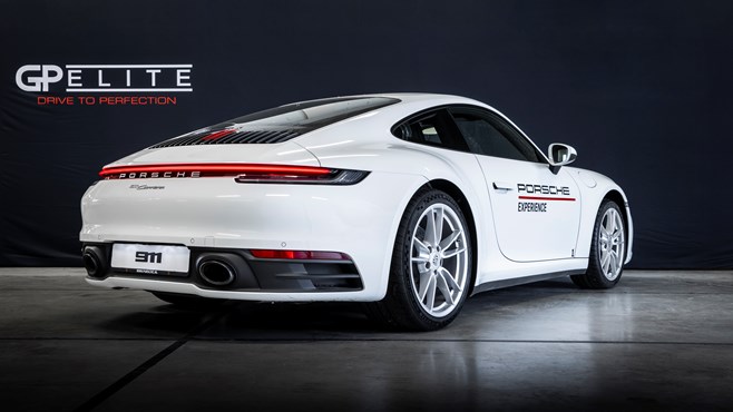 Porsche 992 Carrera